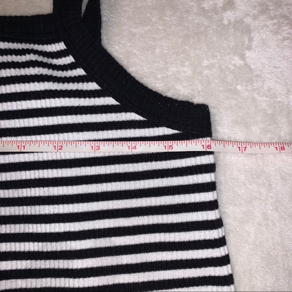 🌺 3/$15 🌺 Stripe Tank Top - Picture 5 of 6